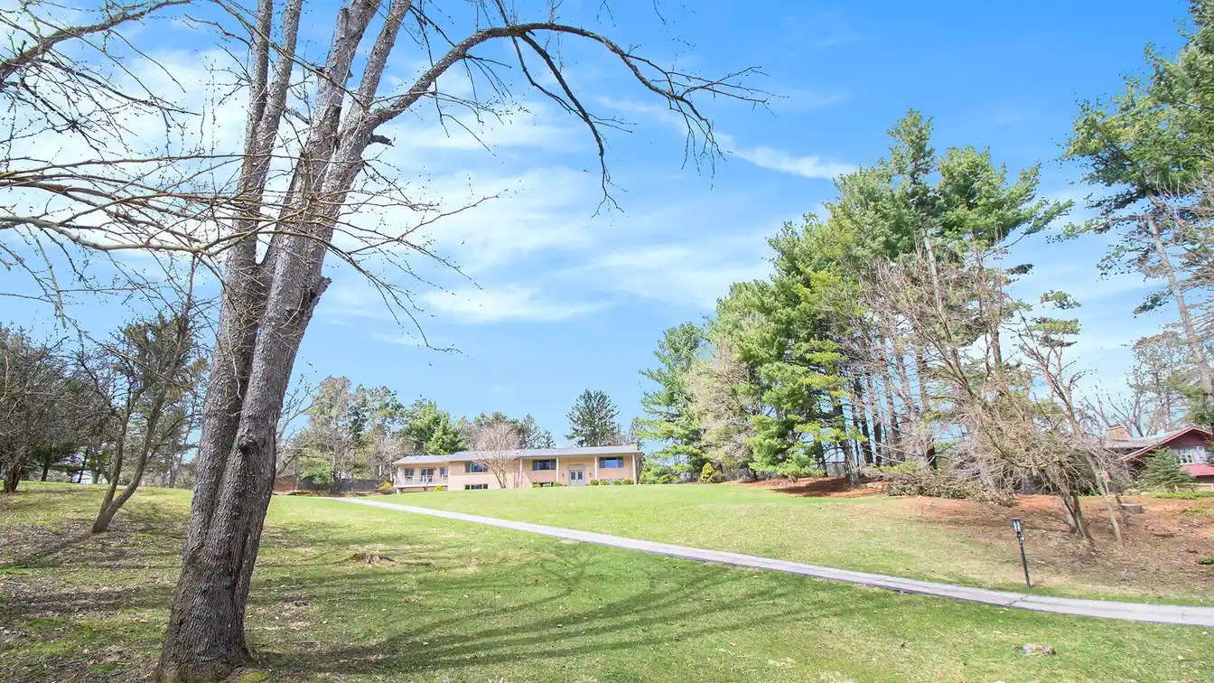 Private Retreat in Huron River Heights