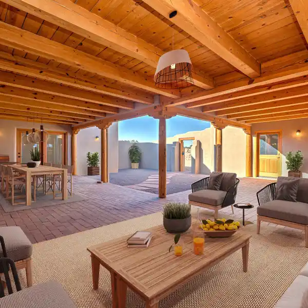 CONTEMPORARY SANTA FE LIVING AT ITS FINEST