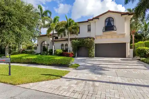 Exquisite Meticulously Maintained Home