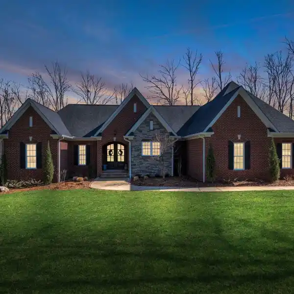 EXCEPTIONAL 5+ ACRE PROPERTY