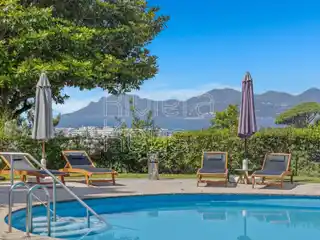 Panoramic Sea Views in Prestigious Apartment