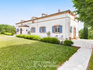 Elegant Mid-19th-Century Manor House