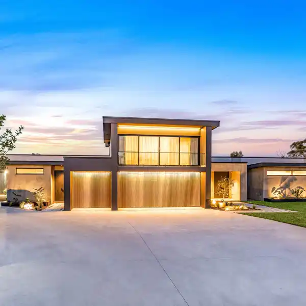 REMARKABLE HOME SHOWCASING DESIGN EXCELLENCE