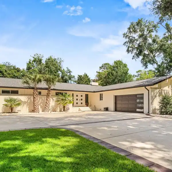 BEAUTIFULLY RENOVATED SINGLE-LEVEL HOME