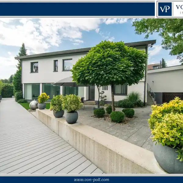 STYLISH VILLA WITH PANORAMIC VIEWS