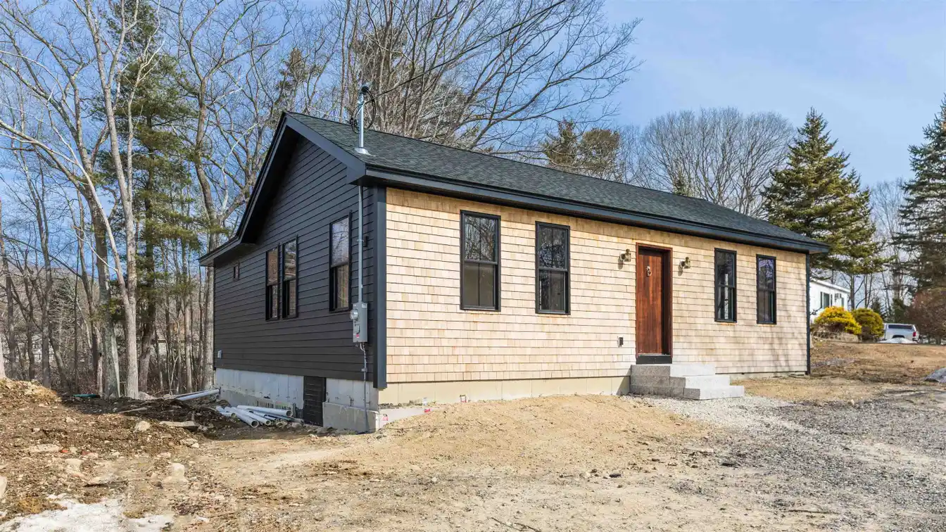 Tasteful New Construction Property
