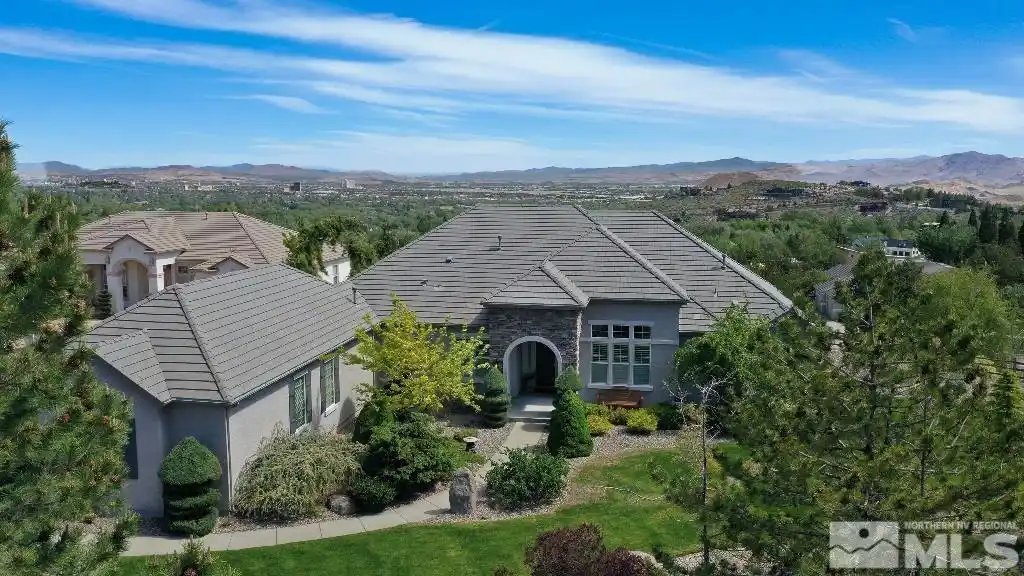 Exquisite Home with Sweeping Panoramic Views