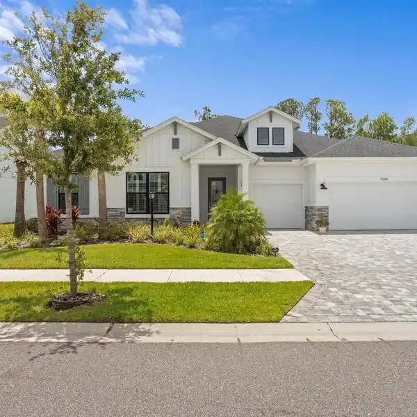 STUNNING HOME IN BOUTIQUE GATED COMMUNITY