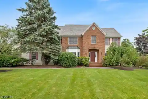 Gorgeous Home in Clover Hill