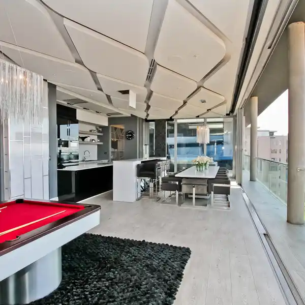 LUXURIOUS THREE BEDROOM APARTMENT: A HAVEN OF ELEGANCE.