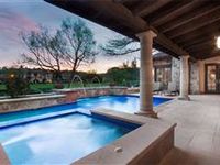 INCREDIBLE CANAL ESTATE ON LAKE AUSTIN