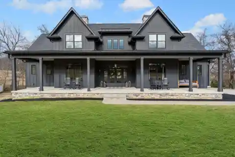 Magnificent Home with Recording Studio