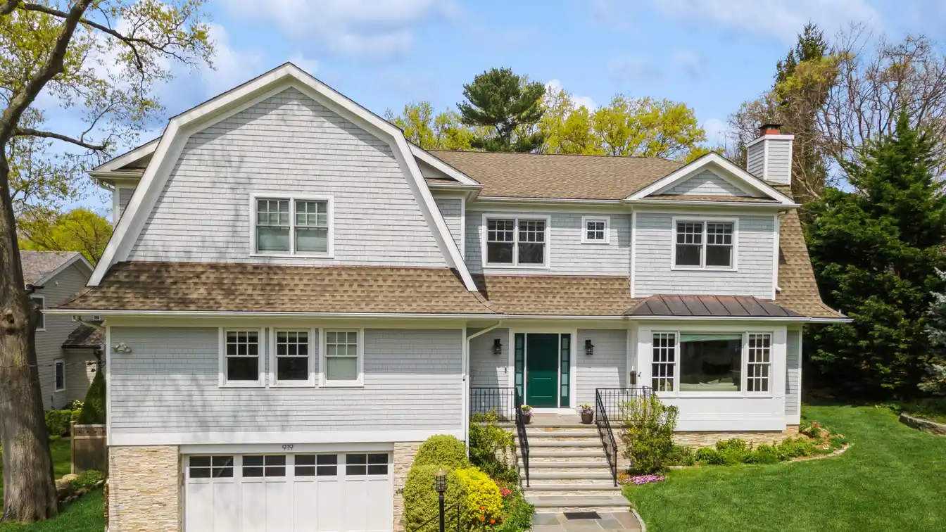 Modern Luxury with Convenient Living