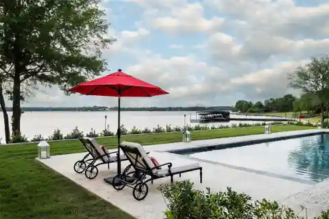 Barron Lakeside