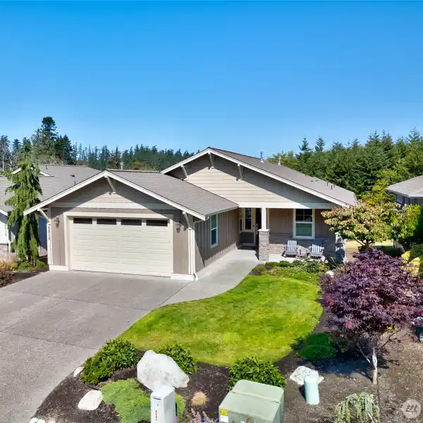 GORGEOUS HOME IN THE PORTALIS NEIGHBORHOOD