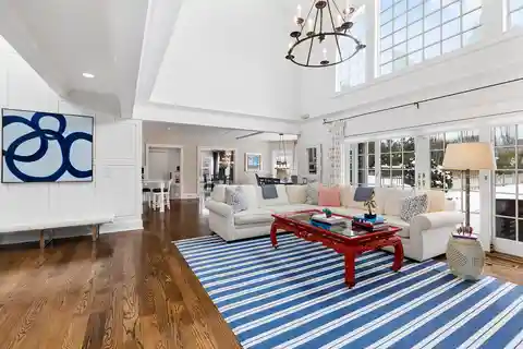 Pristine Five Bedroom Traditional Home for Rent