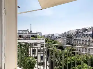 Gorgeous Apartment with Open Views