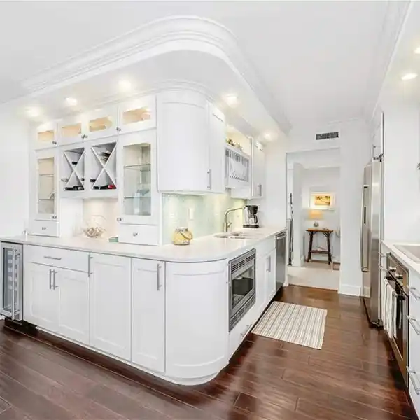 BEAUTIFUL PELICAN POINT END UNIT