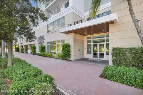 Luxury Condo with Expansive Balcony
