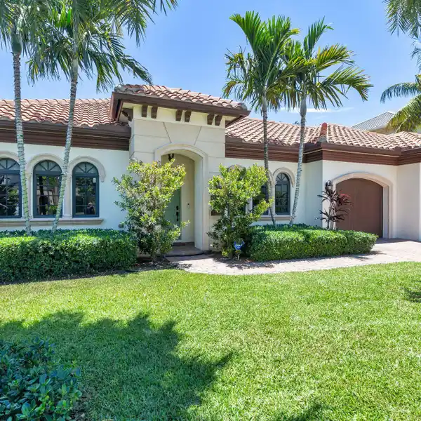 BEAUTIFULLY CRAFTED MEDITERRANEAN-STYLE HOME