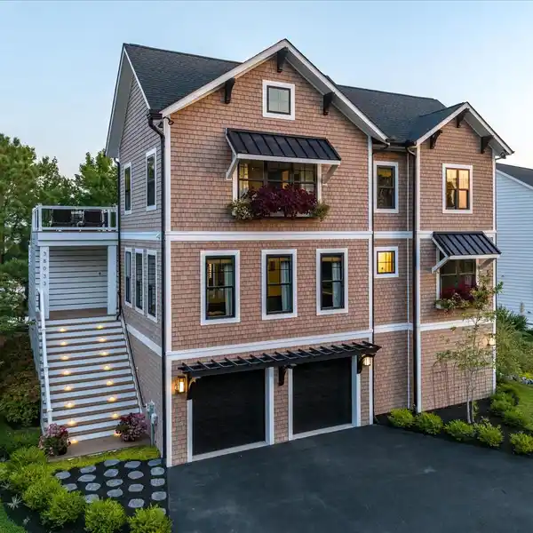 MODERN BEACH HOUSE IN A PRIVATE GATED COMMUNITY