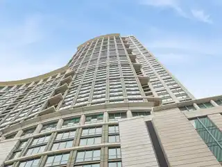 Gracious Corner Condo
