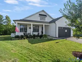 Stunning Home in Premier Golf Community