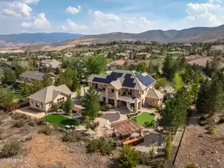 Luxury and Functionality in a Great Location