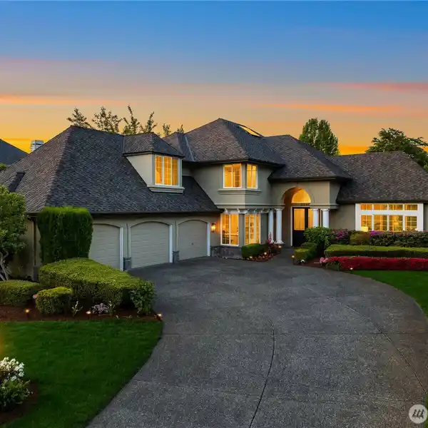 METICULOUSLY UPDATED JOHN BUCHAN-DESIGNED HOME