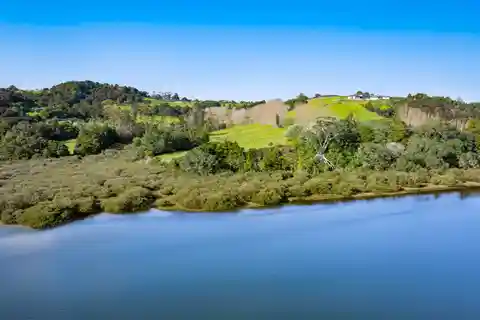 Dream Waterfront Lifestyle – Future Potential