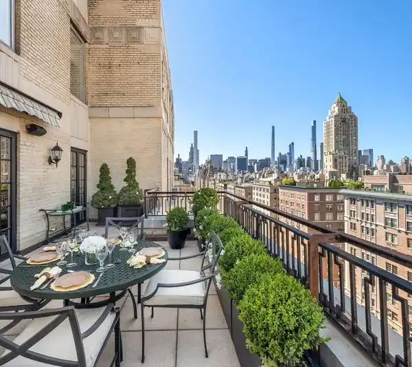 TRIPLE MINT PARK AVENUE PENTHOUSE