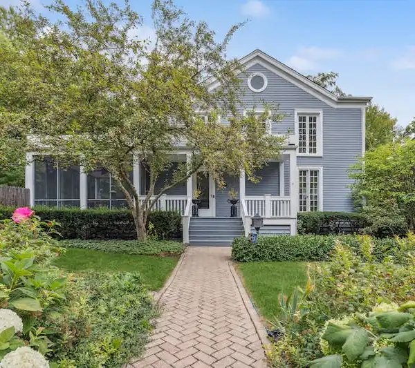 EXCEPTIONAL HOME PLUS COACH HOUSE