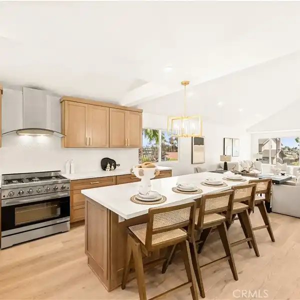 GORGEOUS OPEN-CONCEPT HOME WITH LUXE UPGRADES