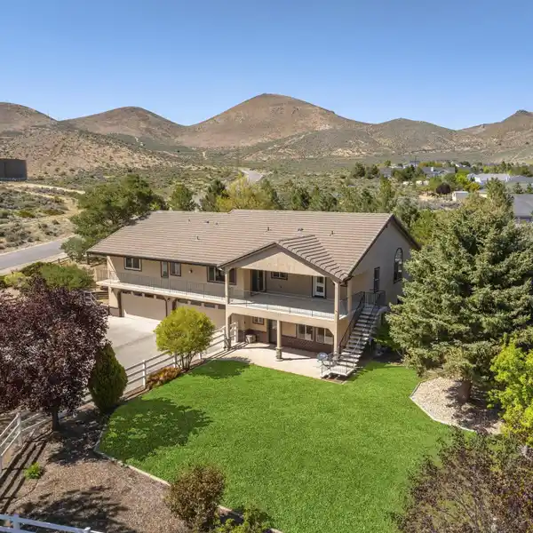 PERFECTLY MAINTAINED FAMILY HOME IN CARSON CITY