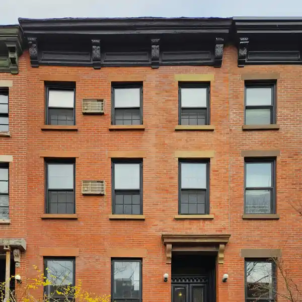CLASSIC BOERUM HILL TOWNHOUSE