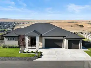 Beautiful Rambler Full of Exceptional Finishes