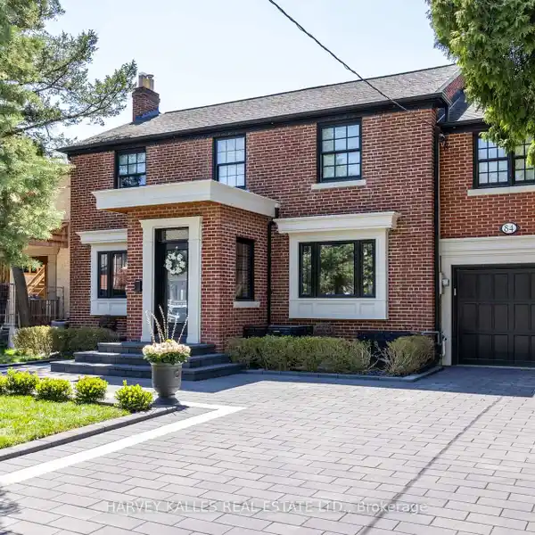 EXTENSIVELY REIMAGINED HOME IN EXCLUSIVE OTTER CREEK