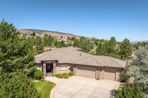 Wonderful Custom Home in Coveted Arrowcreek Acre