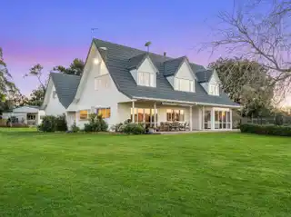 Country Living with Parklike Views