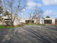 MODERN MASTERPIECE ON 1.4 ACRES