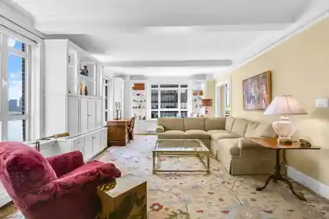 Stunning East River View Residence