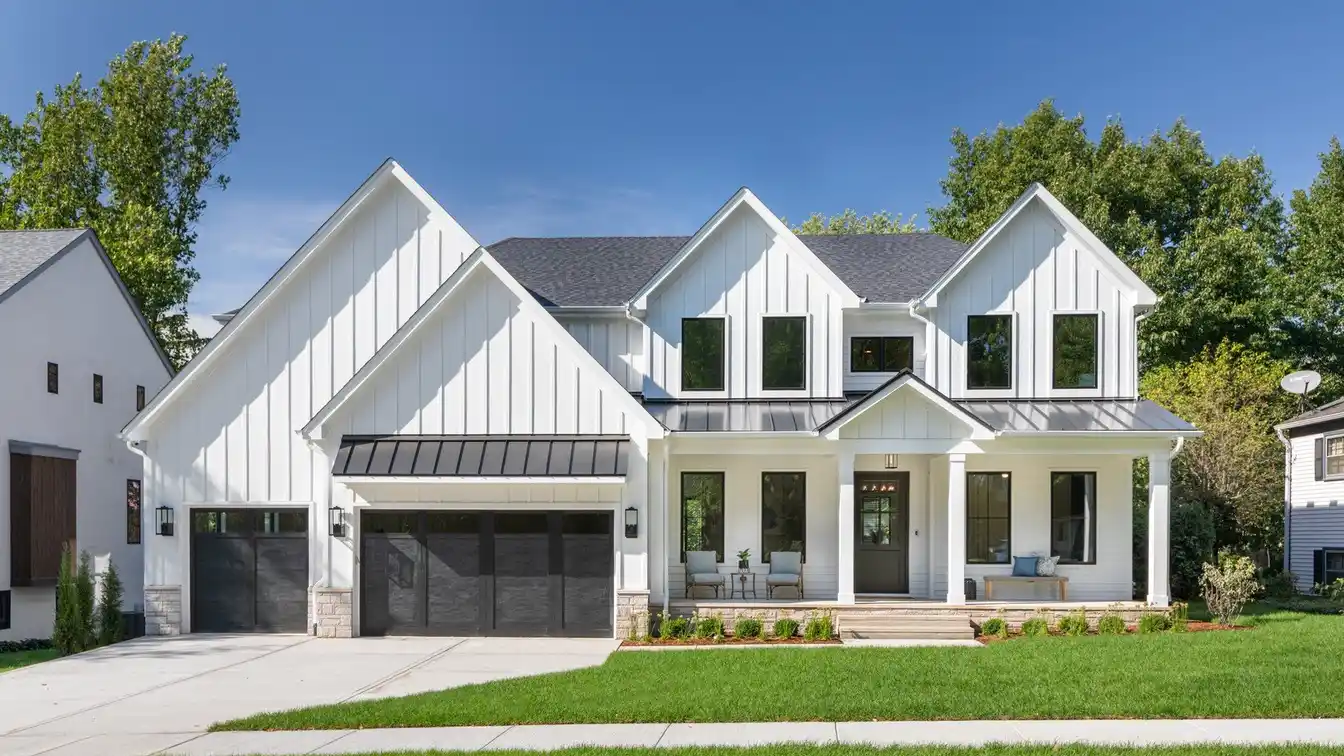 Stunning Modern Farmhouse Near Downtown Naperville