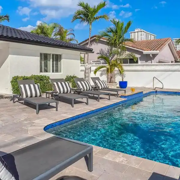 UNIQUE WATERFRONT PROPERTY IN BERMUDA RIVIERA