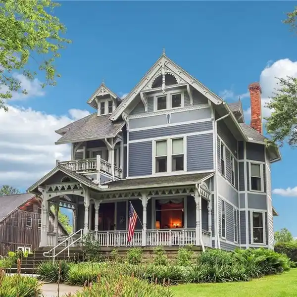 VERSATILE VICTORIAN HOME ON 23 ACRES