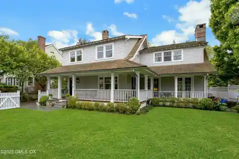 Adorable Old Greenwich Cottage