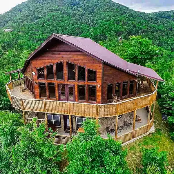 ULTIMATE MOUNTAIN ESCAPE IN WEARS VALLEY