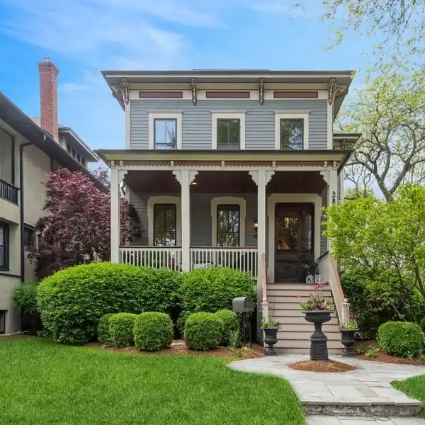 RENOVATED TURN-OF-THE-CENTURY ITALIANATE HOME