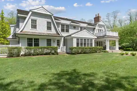Luxurious Traditional Home for Rent