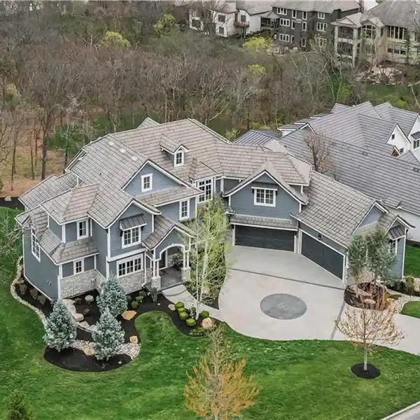 COMPLETELY CUSTOM HOME ON A PRIVATE LOT