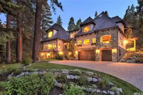 Fabulous Glenbrook Estate Property